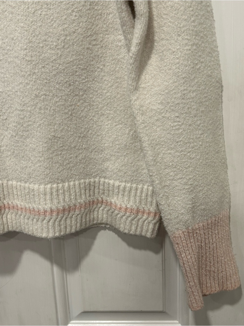 Faherty Serene Tipped Organic Cotton Knit Crew Neck Sweater Ivory/Pink - Medium - Picture 2 of 9